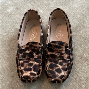 Tod's Leopard Print Flats